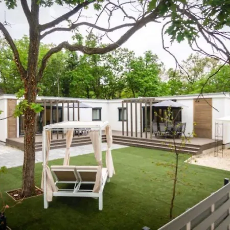 Bowery - Arnyas Vendeghazak - Jakuzzi Hasznalattal Appartement *